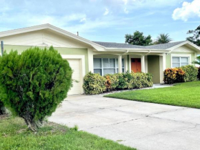 Largo Clearwater Unique Home -Game Room- Spacious